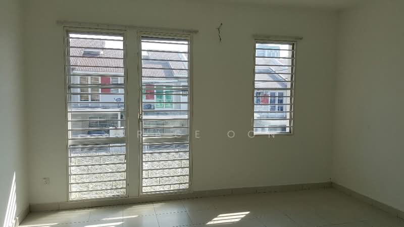 Terraced House for Sale in Taman Dato Demang (Seri Kembangan) - Grace Oon - Interior - PropertyGuru.com.my