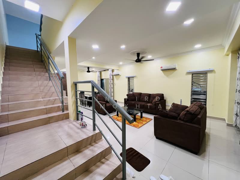 Rumah Teres 3 Tingkat untuk Dijual di Taman Universiti (Bangi) - Akramin Firdaus Bin Mokhtar - PropertyGuru.com.my