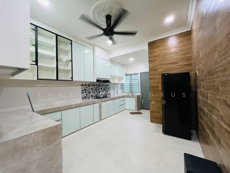 Rumah Teres 3 Tingkat untuk Dijual di Taman Universiti (Bangi) - Akramin Firdaus Bin Mokhtar - PropertyGuru.com.my
