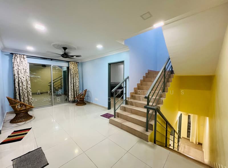 Rumah Teres 3 Tingkat untuk Dijual di Taman Universiti (Bangi) - Akramin Firdaus Bin Mokhtar - PropertyGuru.com.my