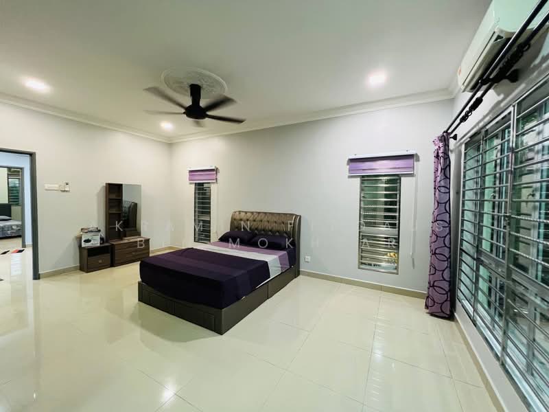 Rumah Teres 3 Tingkat untuk Dijual di Taman Universiti (Bangi) - Akramin Firdaus Bin Mokhtar - PropertyGuru.com.my