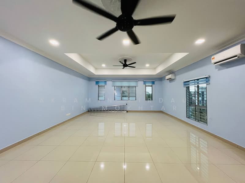 Rumah Teres 3 Tingkat untuk Dijual di Taman Universiti (Bangi) - Akramin Firdaus Bin Mokhtar - PropertyGuru.com.my