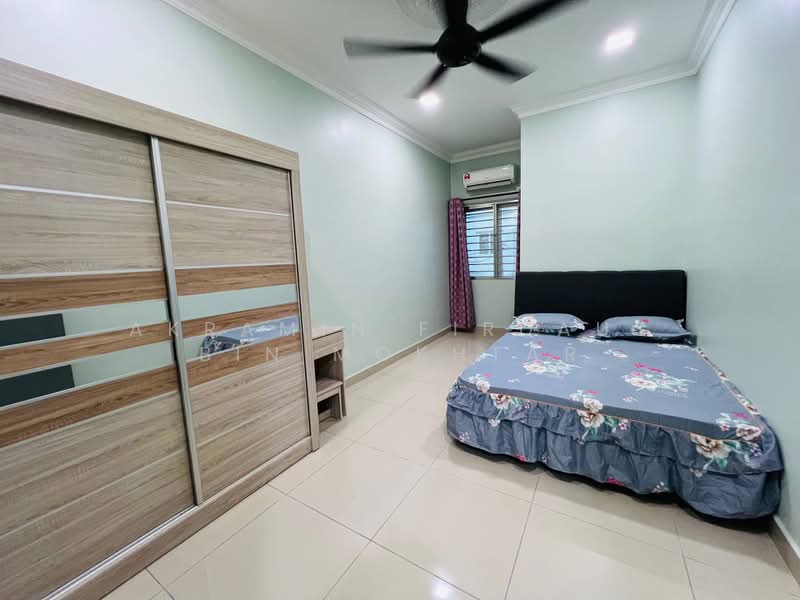 Rumah Teres 3 Tingkat untuk Dijual di Taman Universiti (Bangi) - Akramin Firdaus Bin Mokhtar - PropertyGuru.com.my