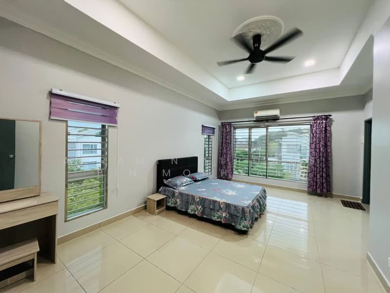 Rumah Teres 3 Tingkat untuk Dijual di Taman Universiti (Bangi) - Akramin Firdaus Bin Mokhtar - PropertyGuru.com.my