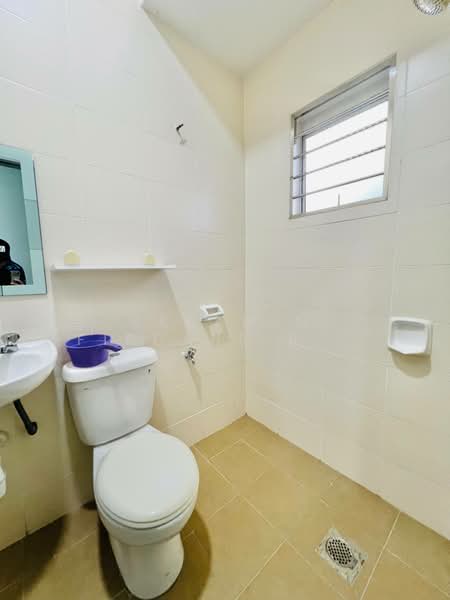 Rumah Teres 3 Tingkat untuk Dijual di Taman Universiti (Bangi) - Akramin Firdaus Bin Mokhtar - PropertyGuru.com.my