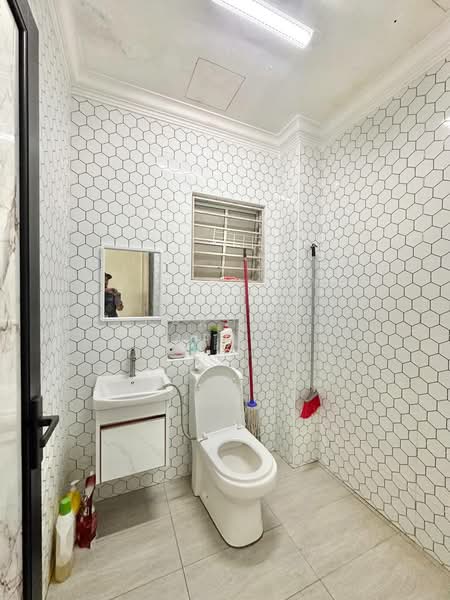 2-storey Terraced House for Sale in Bukit Bandaraya (Shah Alam) - Farhan Rafael - Bathroom - PropertyGuru.com.my