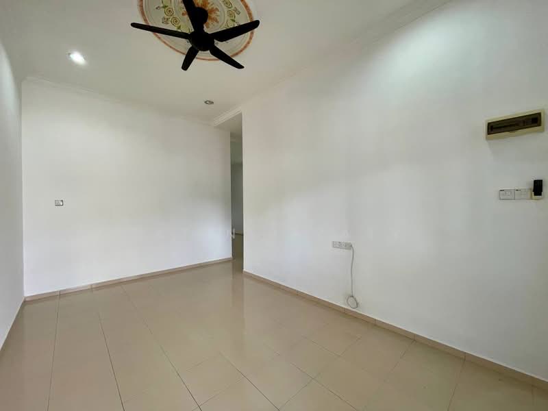 Rumah Teres 1 Tingkat untuk Dijual di Kampung Kemuning Sialang (Tangkak) - Fatin Izzaty - PropertyGuru.com.my