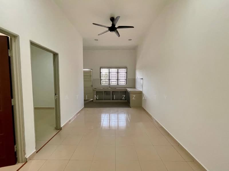 Rumah Teres 1 Tingkat untuk Dijual di Kampung Kemuning Sialang (Tangkak) - Fatin Izzaty - PropertyGuru.com.my