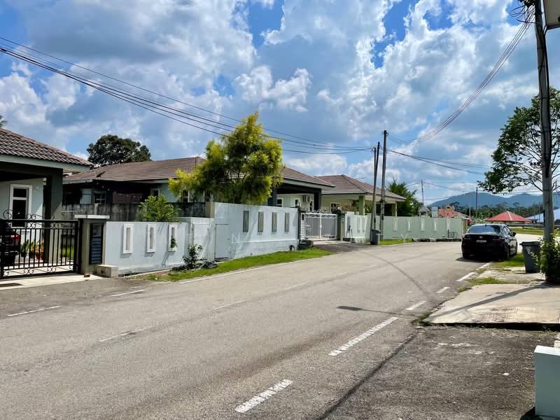 Rumah Teres 1 Tingkat untuk Dijual di Kampung Kemuning Sialang (Tangkak) - Fatin Izzaty - PropertyGuru.com.my