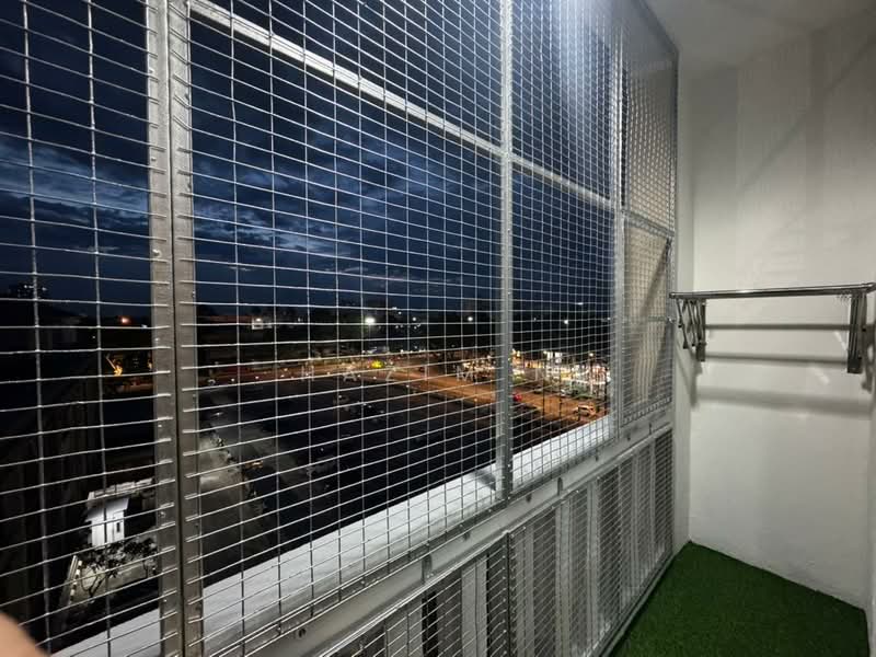 Pangsapuri untuk Disewa di Kelantan Trade Centre - Hazim N - Balcony - PropertyGuru.com.my