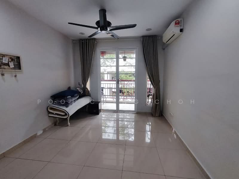 Pangsapuri untuk Disewa di Taman Koperasi Maju Jaya - Pooi Ching Choh - Living Room - PropertyGuru.com.my