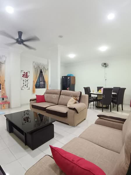 Rumah Teres 2 Tingkat untuk Dijual di Taman Kota Jaya (Kota Tinggi) - Ee Fong Toh - Living Room - PropertyGuru.com.my