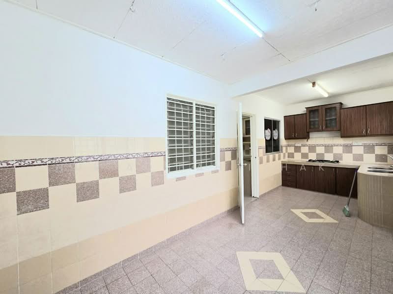 Rumah Teres 2 Tingkat untuk Dijual di Seksyen 7 (Bangi) - Nur Adibah Ishak - PropertyGuru.com.my