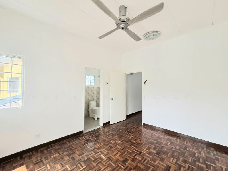 Rumah Teres 2 Tingkat untuk Dijual di Seksyen 7 (Bangi) - Nur Adibah Ishak - PropertyGuru.com.my