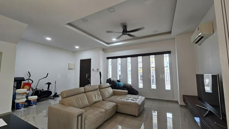 Rumah Kluster untuk Dijual di Kangkar Pulai (Skudai) - Ee Fong Toh - Living Room - PropertyGuru.com.my