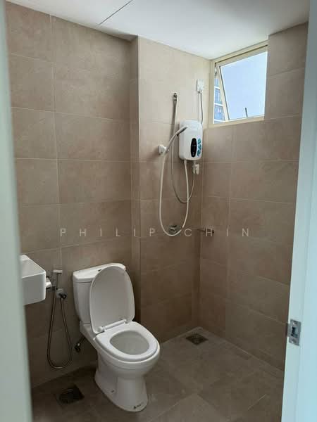 Servis Apartment untuk Dijual di The Tresor @ Gravit8 - Philip Chin - Bathroom - PropertyGuru.com.my