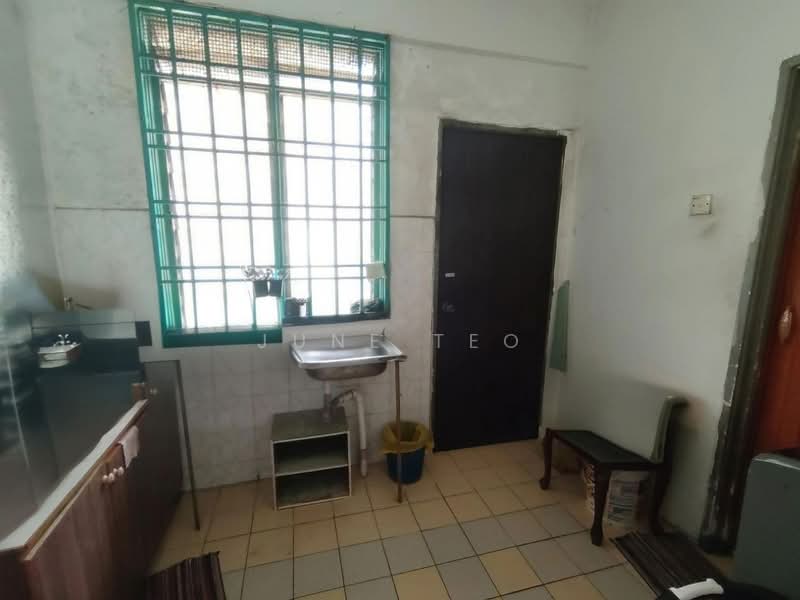 Rumah Teres 2 Tingkat untuk Dijual di Taman Nusa Damai (Pasir Gudang) - June Teo - Kitchen - PropertyGuru.com.my