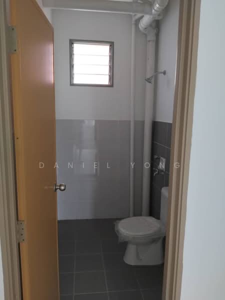 Flat for Sale at Seri Nilam - Daniel Yong - Bathroom - PropertyGuru.com.my