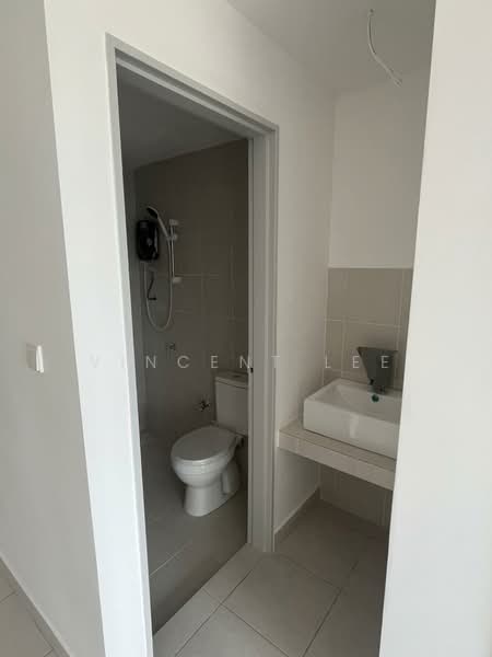 Condominium for Rent at Residensi Bukit Palma 3 (Palm Hill Residence 3) - Vincent Lee - Bathroom - PropertyGuru.com.my