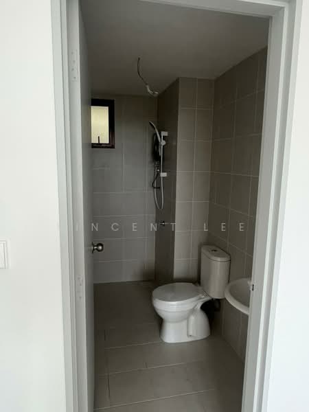 Condominium for Rent at Residensi Bukit Palma 3 (Palm Hill Residence 3) - Vincent Lee - Bathroom - PropertyGuru.com.my
