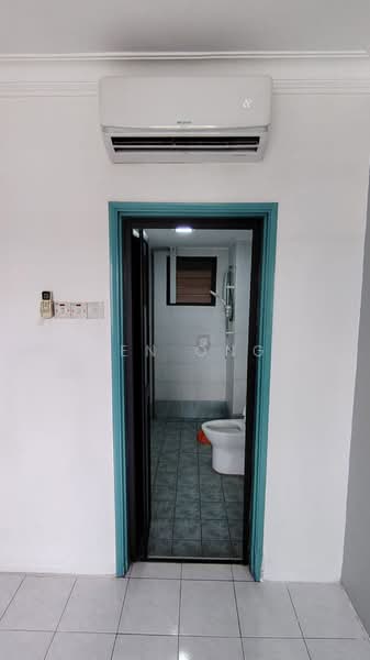 Apartment for Sale at Kinrara Ria - Den Ong - Bathroom - PropertyGuru.com.my