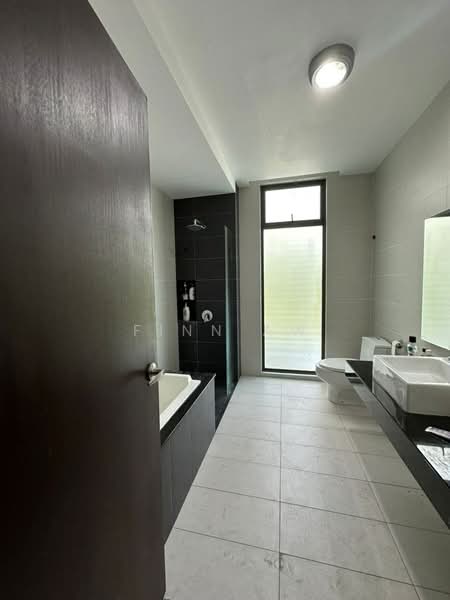 Rumah Berkembar untuk Dijual di Johor Bahru (Johor) - Finn Aw - Bathroom - PropertyGuru.com.my