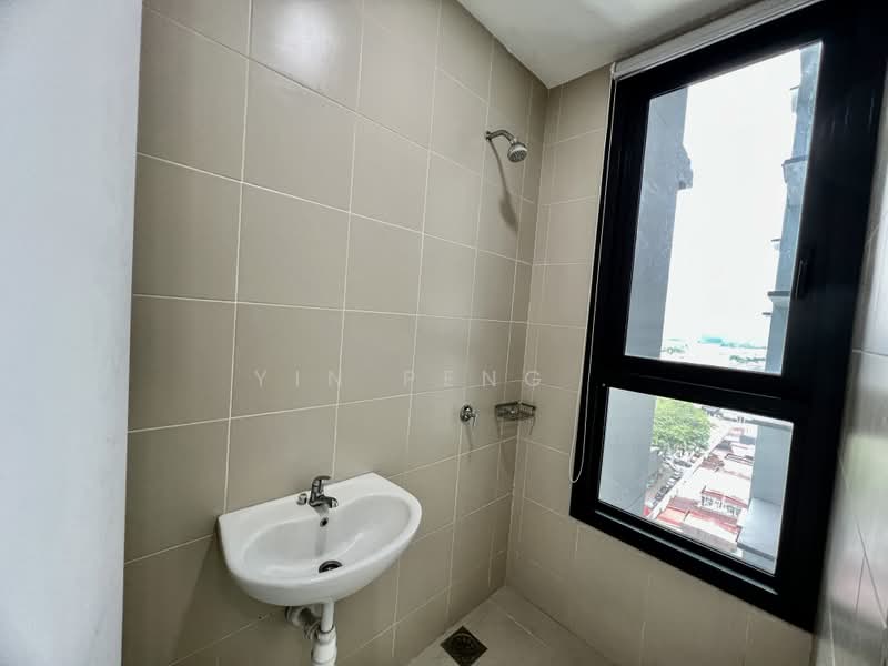 Servis Apartment untuk Disewa di The Greens - Yin Peng . - Bathroom - PropertyGuru.com.my