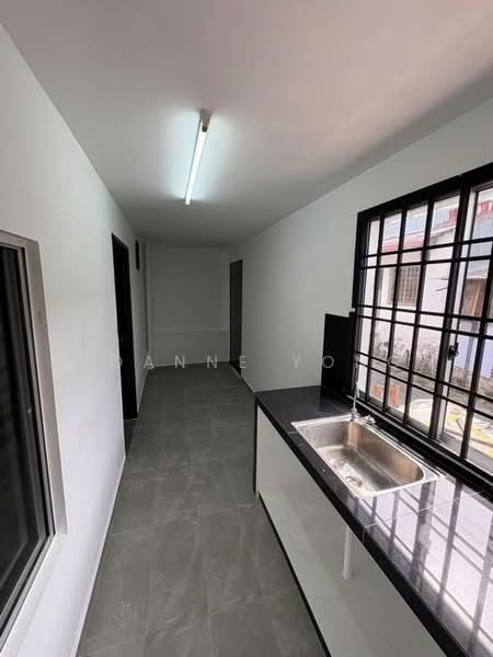 Rumah Teres 1 Tingkat untuk Dijual di Skudai (Johor) - Joanne Yong - Kitchen - PropertyGuru.com.my