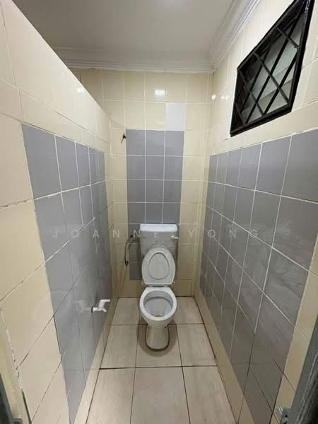 Rumah Teres 1 Tingkat untuk Dijual di Skudai (Johor) - Joanne Yong - Bathroom - PropertyGuru.com.my