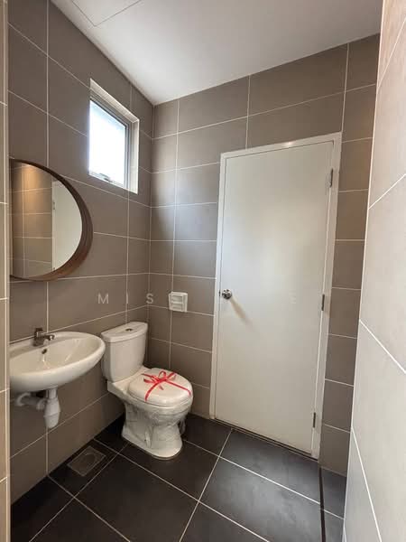 Rumah Teres untuk Dijual di Mutiara Rini (Skudai) - Miss Shee - Bathroom - PropertyGuru.com.my