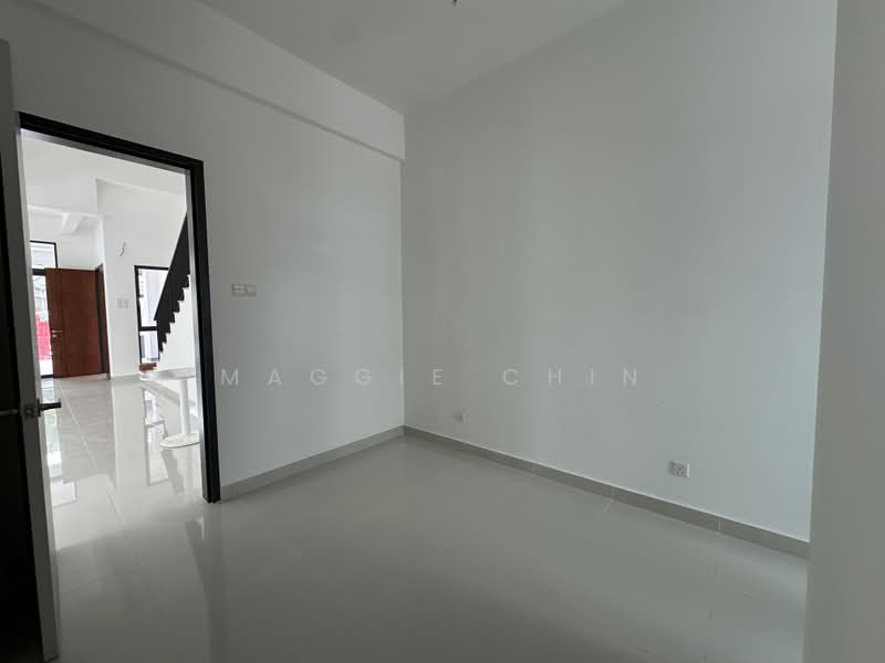Rumah Teres 3 Tingkat untuk Dijual di Taman Connaught (Cheras) - Maggie Chin - Interior - PropertyGuru.com.my