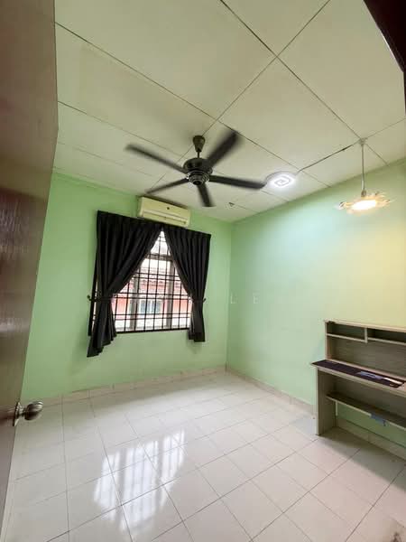 1-storey Terraced House for Sale in Skudai (Johor) - Fion Lee - Bedroom - PropertyGuru.com.my