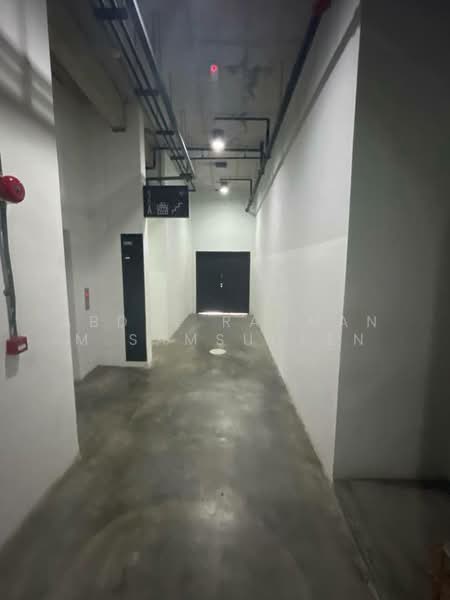 Shop / Office for Rent in Cyberjaya (Selangor) - Abdul Rahman M Samsudeen - Corridor - PropertyGuru.com.my