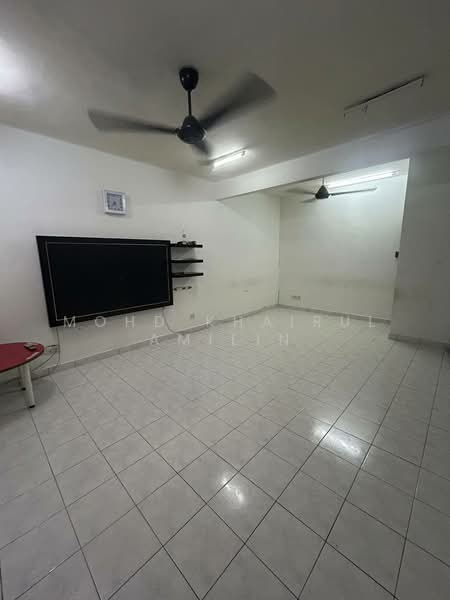 Rumah Teres 2 Tingkat untuk Dijual di Taman Universiti (Bangi) - Mohd Khairul Amilin - Living Room - PropertyGuru.com.my
