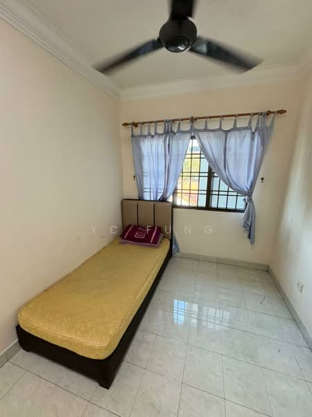 Pangsapuri untuk Dijual di Bistari Impian Apartment - YC Fung - Bedroom - PropertyGuru.com.my