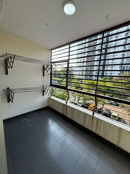 Pangsapuri untuk Dijual di Bistari Impian Apartment - YC Fung - Balcony - PropertyGuru.com.my