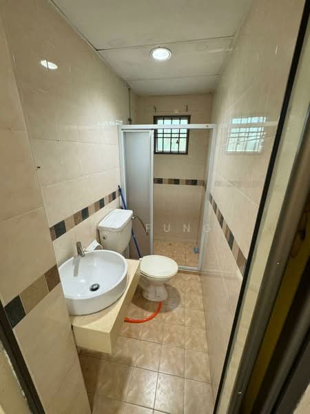 Pangsapuri untuk Dijual di Bistari Impian Apartment - YC Fung - Bathroom - PropertyGuru.com.my