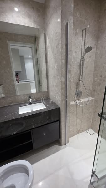 Servis Apartment untuk Disewa di Regent Suites @ Pavilion Damansara Heights - Tew Wen Wen - Bathroom - PropertyGuru.com.my
