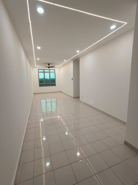 Pangsapuri untuk Dijual di Denai Nusantara Apartment - Win Lim - Living Room - PropertyGuru.com.my