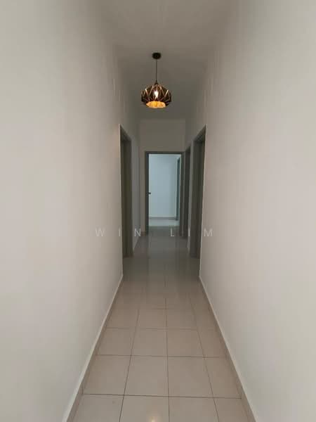 Pangsapuri untuk Dijual di Denai Nusantara Apartment - Win Lim - Corridor - PropertyGuru.com.my