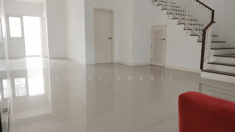 2-storey Terraced House for Sale in Anggun (Rawang) - Rosdi Sharif - PropertyGuru.com.my