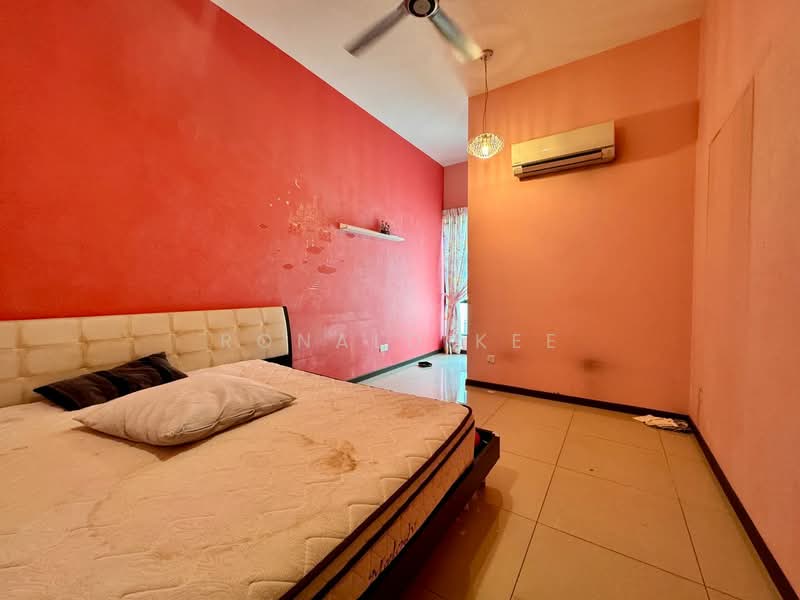 3-storey Terraced House for Sale in Bandar Bayan Bahru (Bayan Lepas) - Ronald Kee - Bedroom - PropertyGuru.com.my