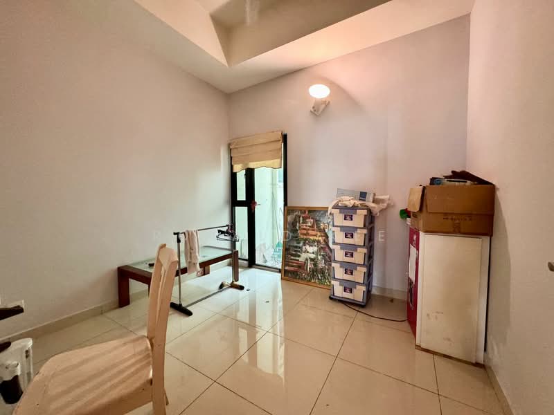 3-storey Terraced House for Sale in Bandar Bayan Bahru (Bayan Lepas) - Ronald Kee - Interior - PropertyGuru.com.my