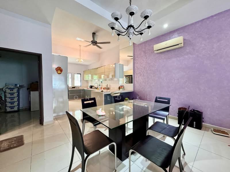 3-storey Terraced House for Sale in Bandar Bayan Bahru (Bayan Lepas) - Ronald Kee - Dining Room - PropertyGuru.com.my