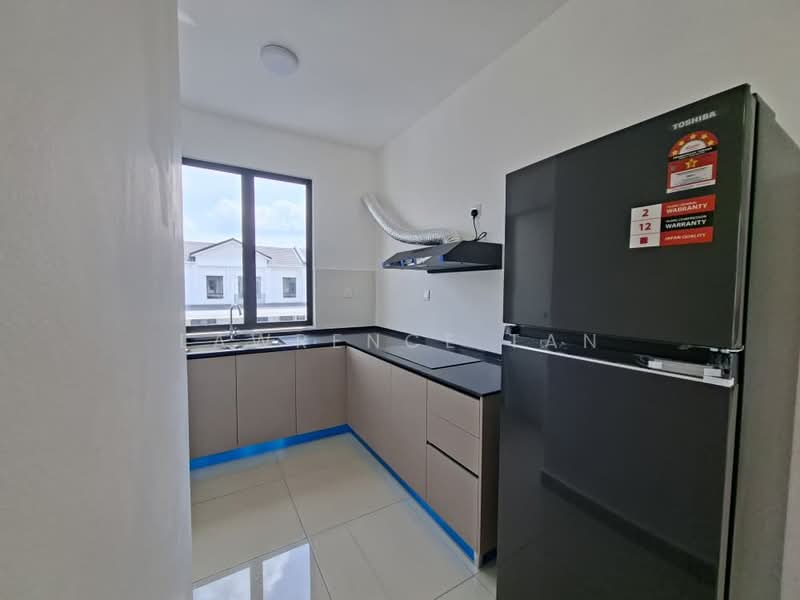 Rumah Bandar untuk Disewa di Bandar Cassia (Batu Kawan) - Lawrence Tan - Kitchen - PropertyGuru.com.my