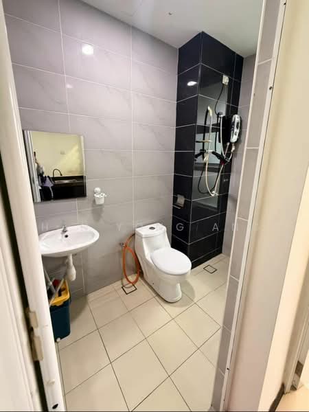 Service Residence for Sale at D'carlton (Residensi Seri Mega) - Han Yong Ang - PropertyGuru.com.my
