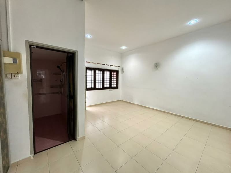 2-storey Terraced House for Sale in Taman Puteri (Batu Pahat) - WK Dee - Interior - PropertyGuru.com.my