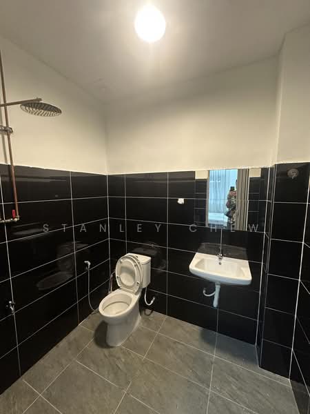 Rumah Berkembar untuk Disewa di Johor Bahru (Johor) - Stanley Chew - Bathroom - PropertyGuru.com.my