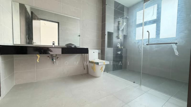 Rumah Berkembar untuk Dijual di Taman Ponderosa (Johor Bahru) - Tommy Tai - Bathroom - PropertyGuru.com.my