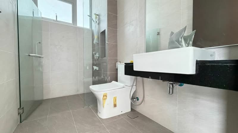 Rumah Berkembar untuk Dijual di Taman Ponderosa (Johor Bahru) - Tommy Tai - Bathroom - PropertyGuru.com.my